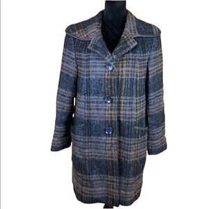 VINTAGE WOOL PLAID COAT By Montreal Coat Factory